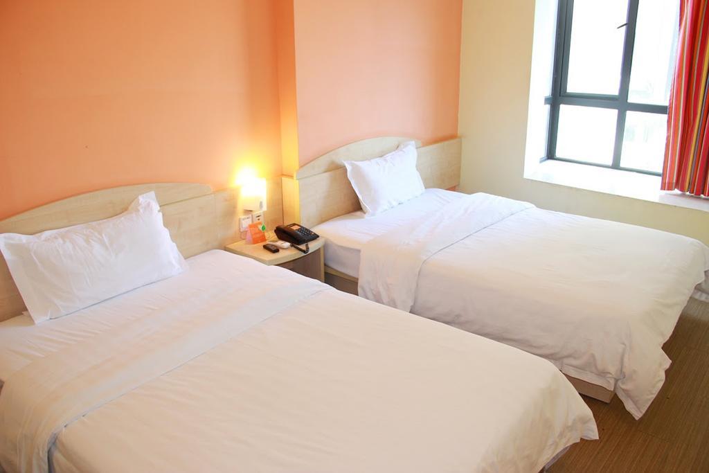 7Days Inn Dongguan Nan Chen Kültér fotó